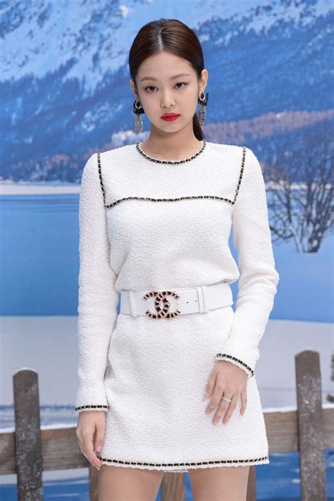 jennie chanel 2019|jennie Chanel fashion show.